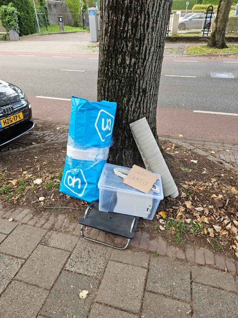 Free furnniture/random housing stuff, Ophalen, Gebruikt, Meerkleurig, Overige materialen