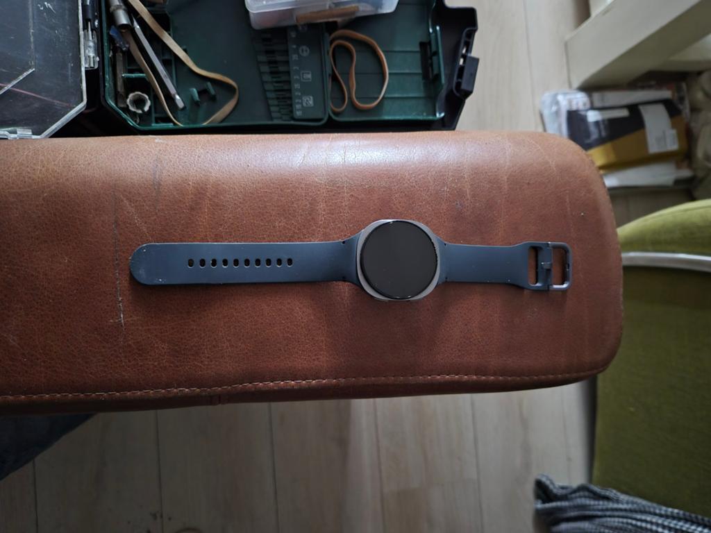 Samsung Galaxy Watch 8 LTE - Nieuw in doos, Conditie, Zwart, Nieuw, Ophalen of Verzenden