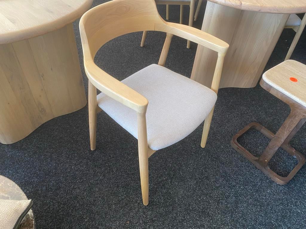Japandi Stijl Eetkamerstoel Essenhout B-Keuze Hoge Korting, Huis en Inrichting, Stoelen, Ophalen, Overige kleuren, Nieuw, Vijf, Zes of meer stoelen