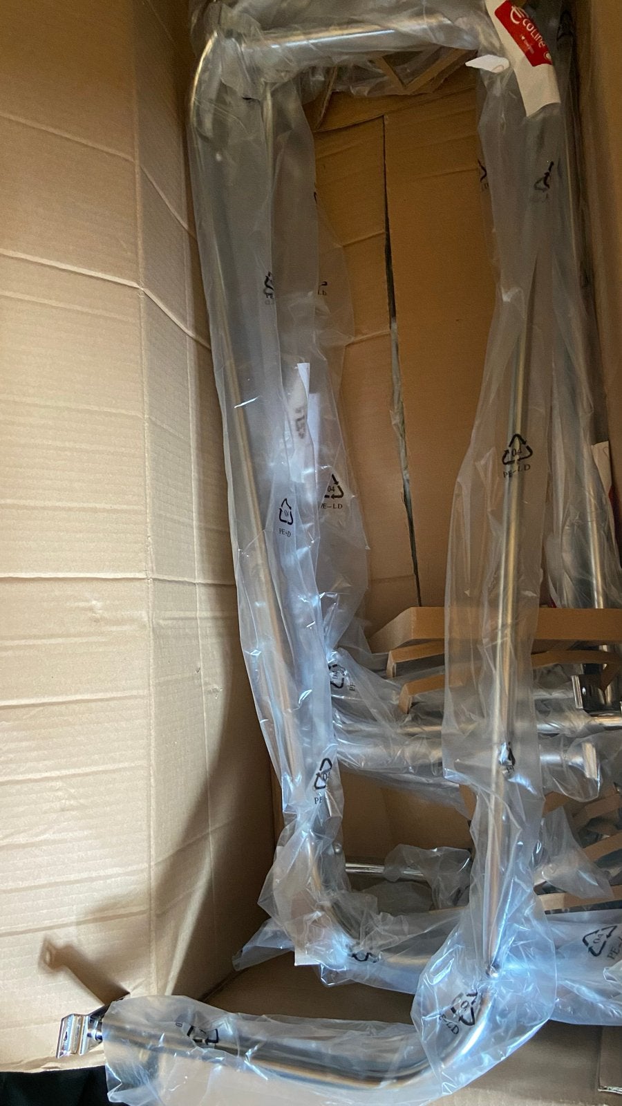 10x Nieuwe slatwall kledingstang 85 cm chroom, Ophalen, Nieuw