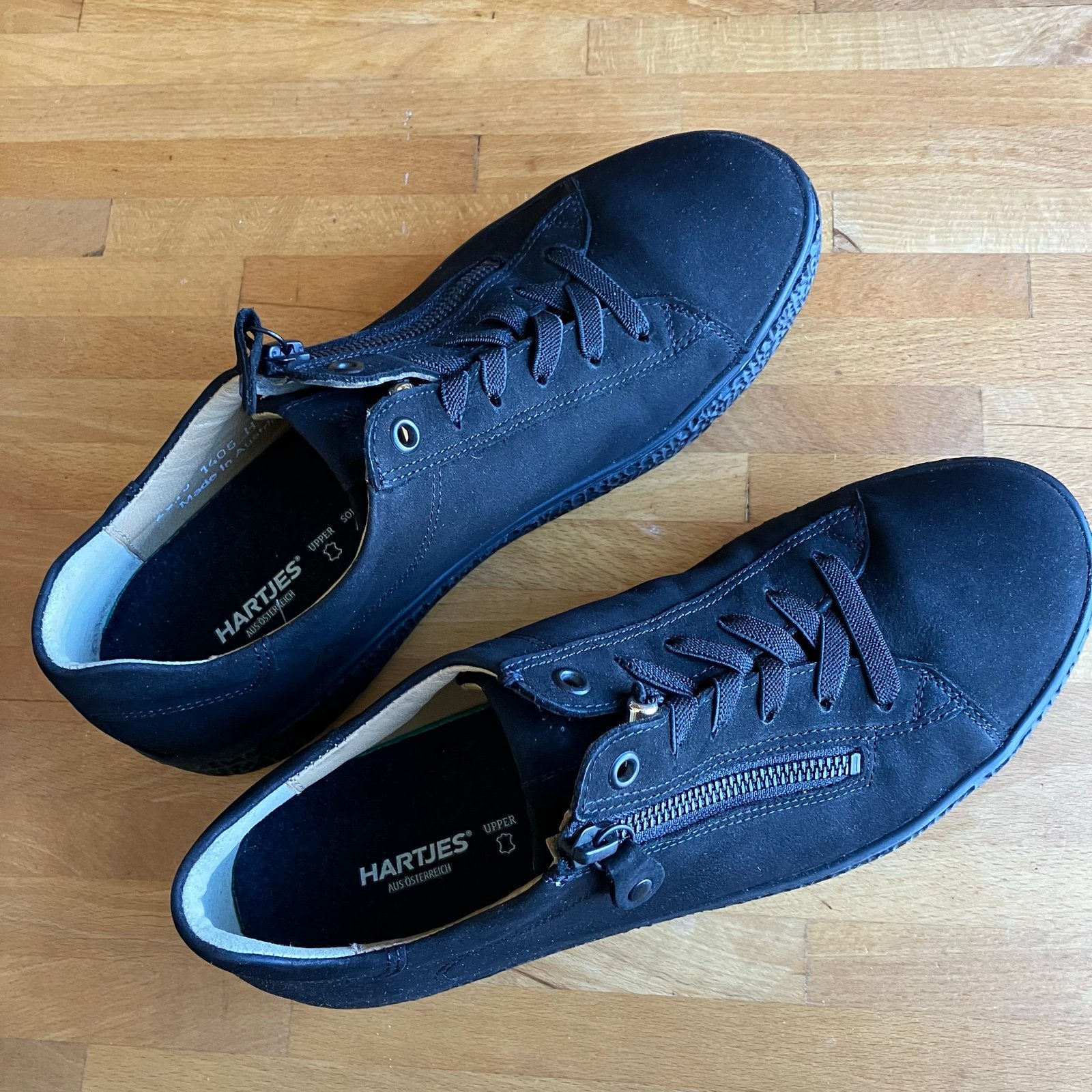 Hartjes Zwarte Sneakers met Rits en Veters - Maat 7, Kleding | Dames, Schoenen, Ophalen, Nieuw, Zwart, Sneakers of Gympen