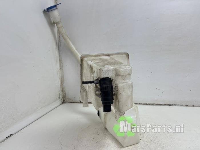 Ruitensproeiertank voor van een Volkswagen Transporter, Gebruikt, -, Volkswagen, -