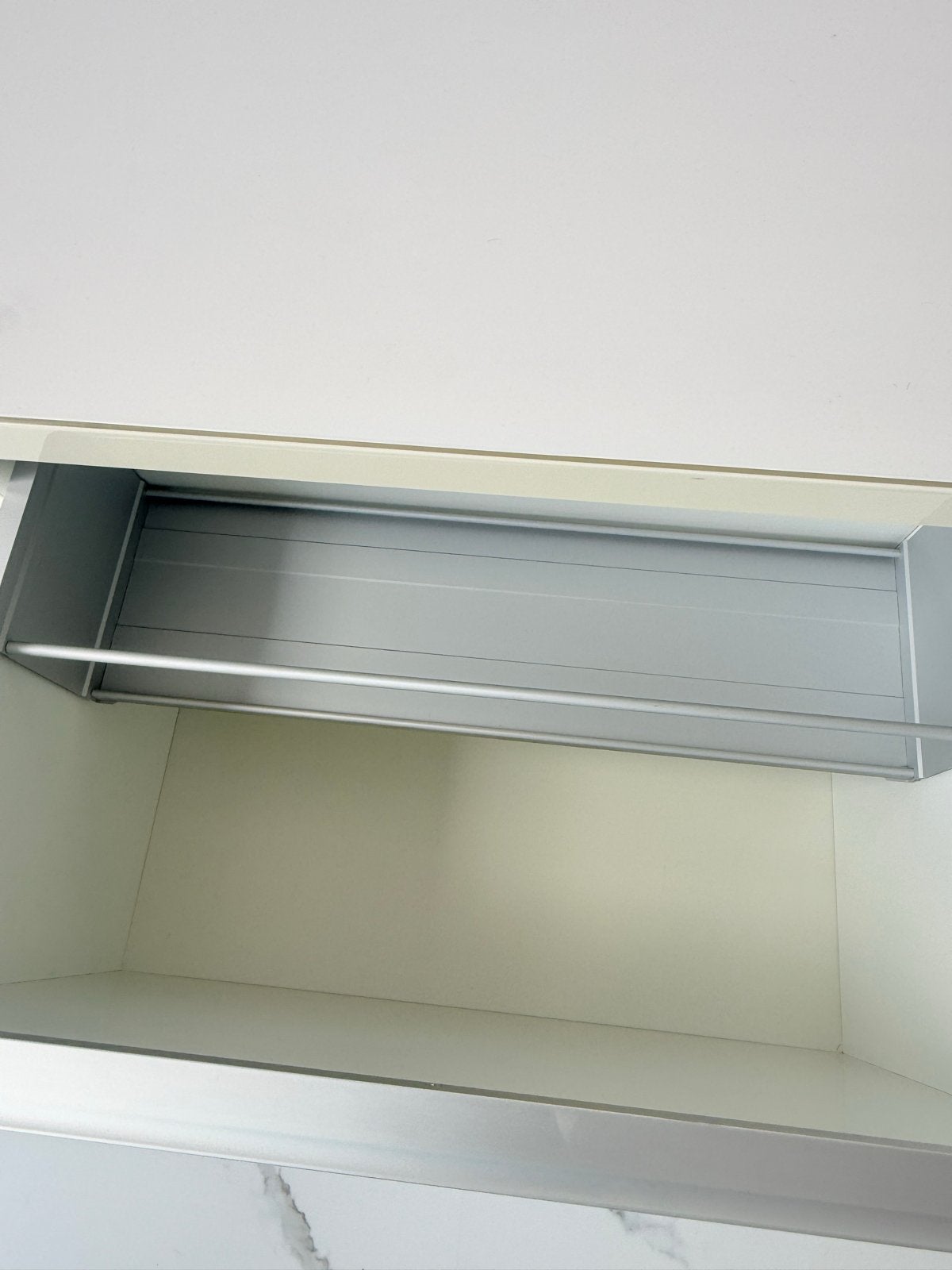 Modern Dressoir met Lades en Deuren - Zo goed als nieuw, Ophalen, Overige materialen, 150 tot 200 cm, Zo goed als nieuw