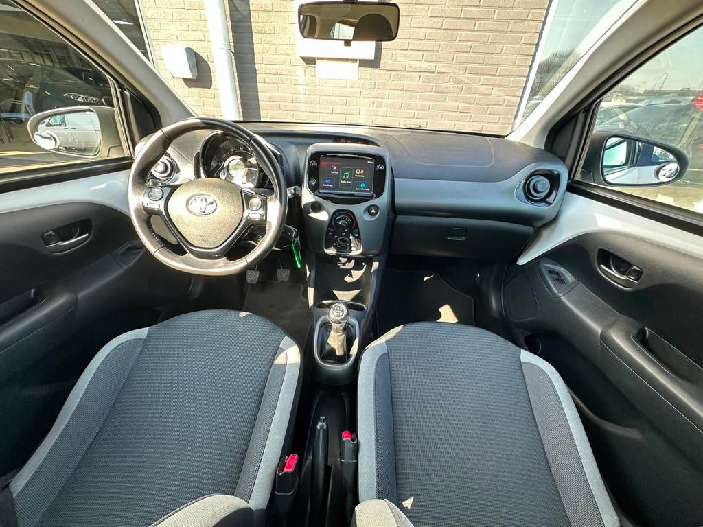 Toyota Aygo 1.0 VVT-i x-play/1STE EIG/AIRCO/CAMERA/NL-AUTO N, Voorwielaandrijving, Stof, Gebruikt, Euro 6
