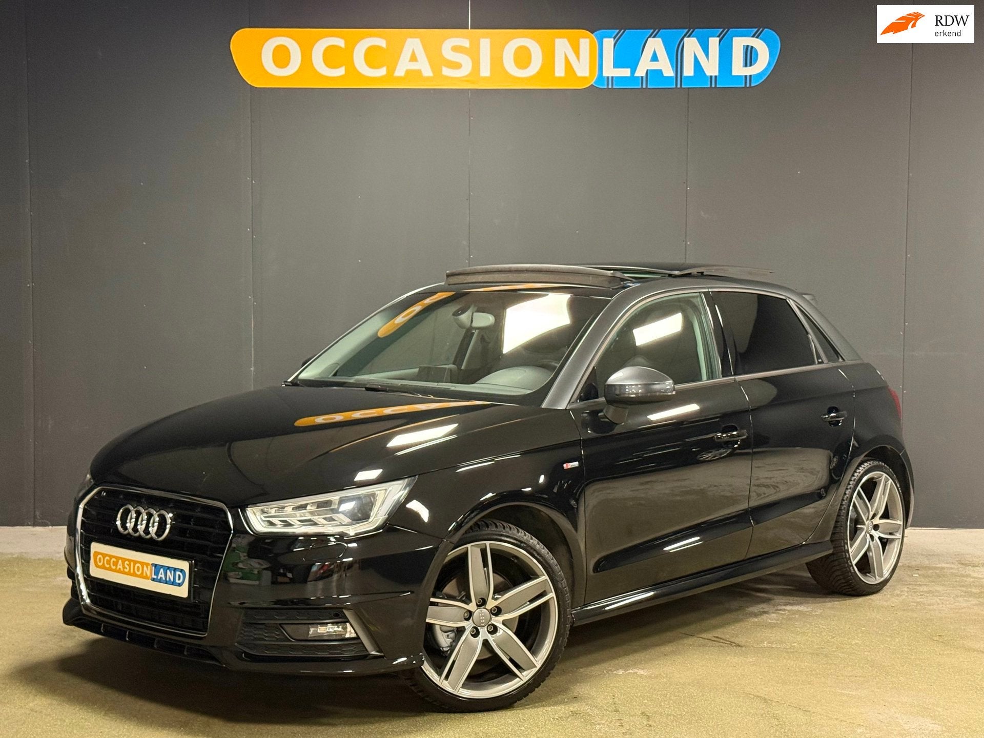 Audi A1 Sportback 1.4 TFSI Sport Pro Line S|PANO|DSG|LED|STO, Auto's, Audi, 125 pk, Zwart, 4 cilinders, 4 stoelen