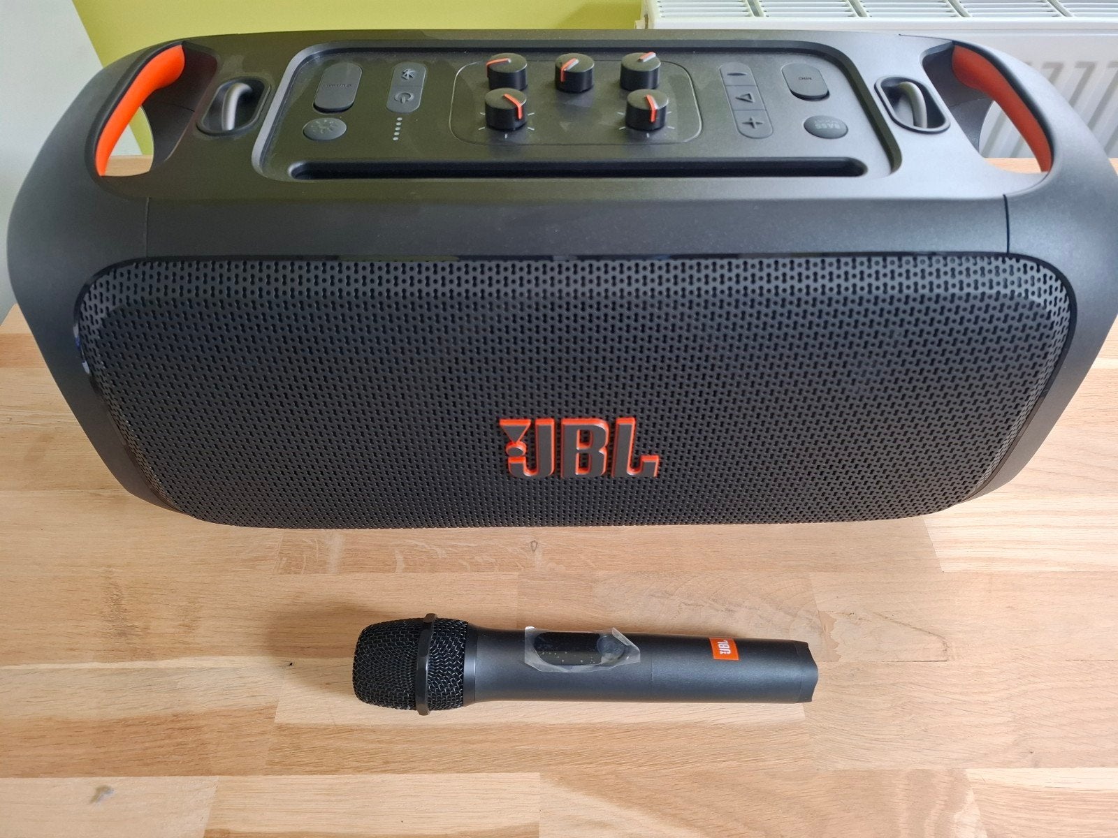 JBL PartyBox On-The-Go Essential - Zo goed als nieuw, JBL, Party speaker, Ophalen of Verzenden, Zo goed als nieuw