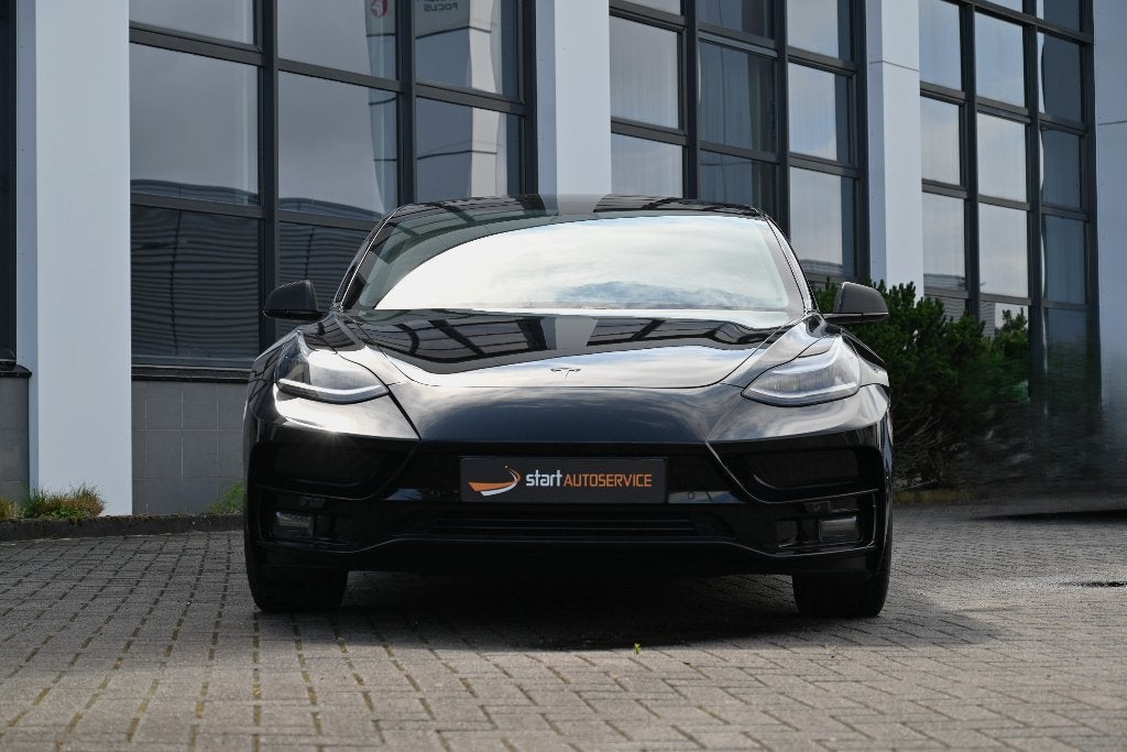 Tesla Model 3 Performance AWD 75 kWh Pano 513pk € 240,00 pm, Auto's, Automaat, 1831 kg, Zwart, Adaptive Cruise Control