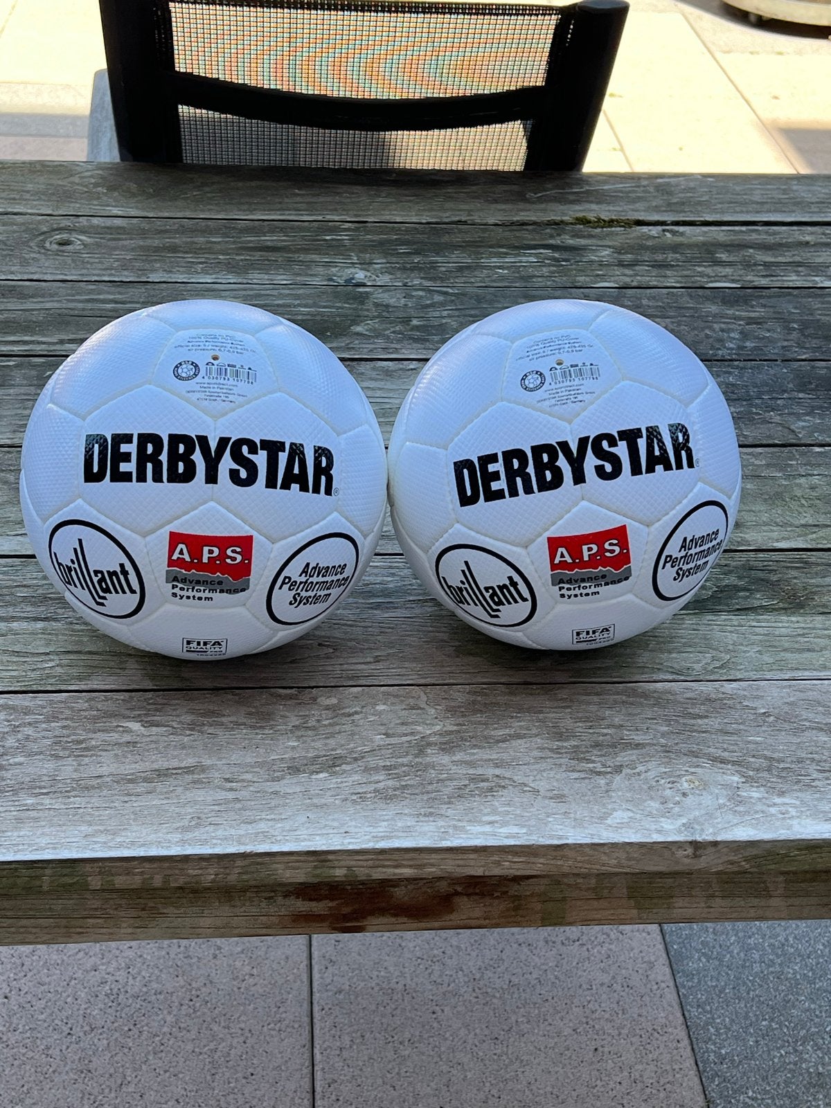 2x Derbystar Brillant APS voetbal, Maat XL, Ophalen, Nieuw, Bal