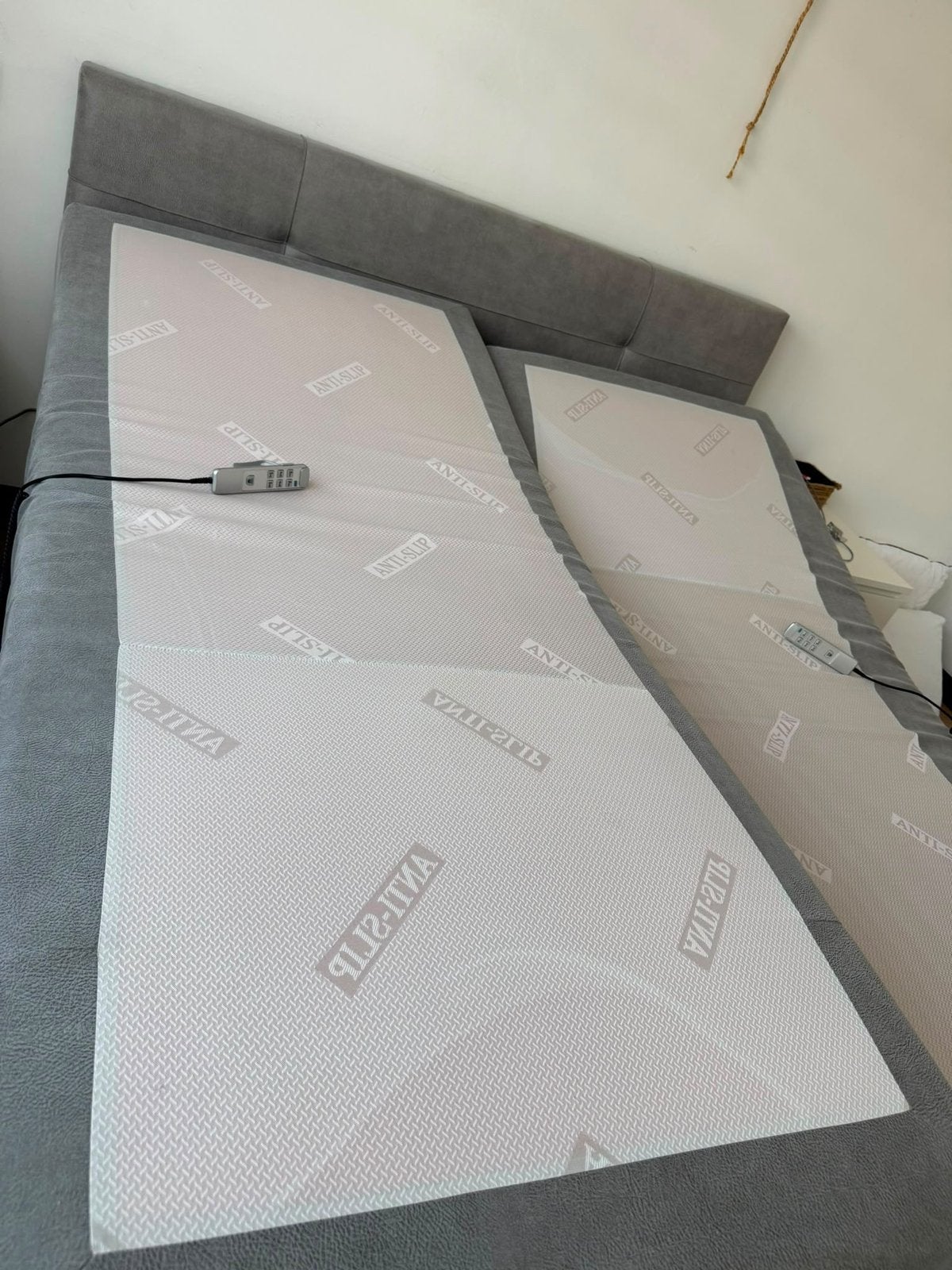 Elektrisch verstelbaar bed  180 /200, Huis en Inrichting, Ophalen, Zo goed als nieuw, Tweepersoons, 180 cm