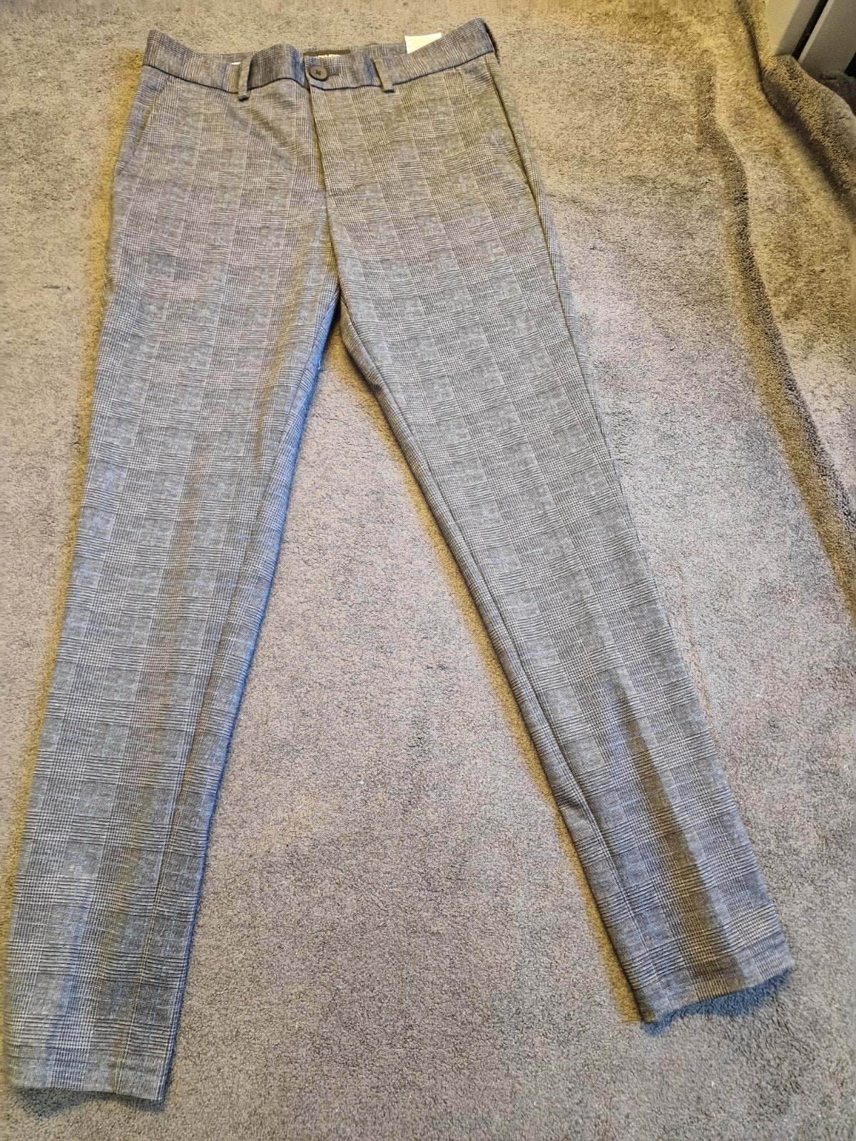 Nieuwe grijze pantalon met ruitpatroon - Maat M, Kleding | Heren, Broeken en Pantalons, Onbekend, Maat 48/50 (M), Nieuw, Ophalen of Verzenden
