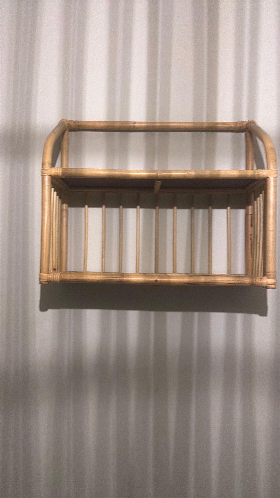 Rotan wandkastje, Ophalen, Zo goed als nieuw