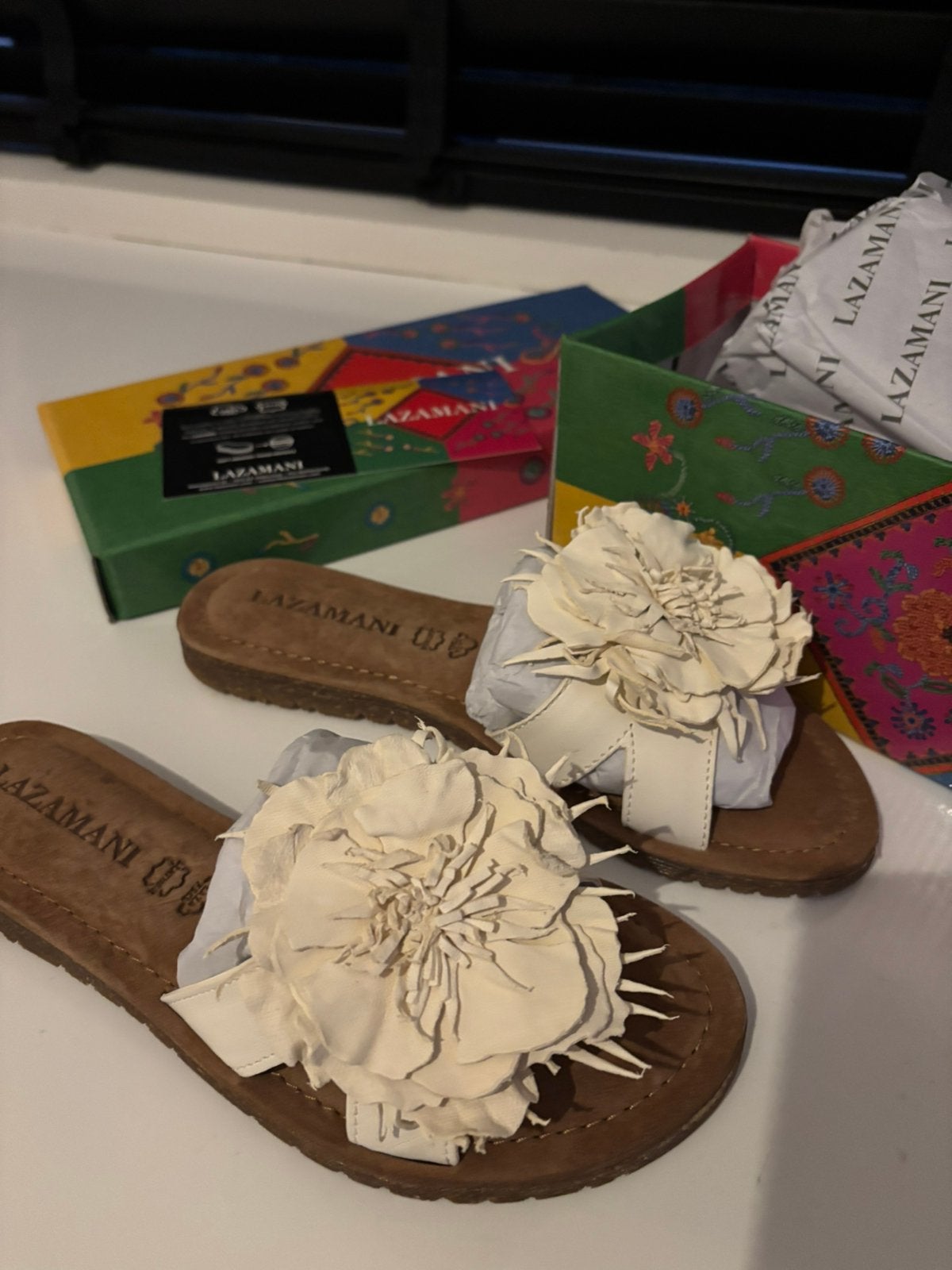 Slippers lazamani off white 39, Beige, Nieuw, Sandalen of Muiltjes, Ophalen of Verzenden