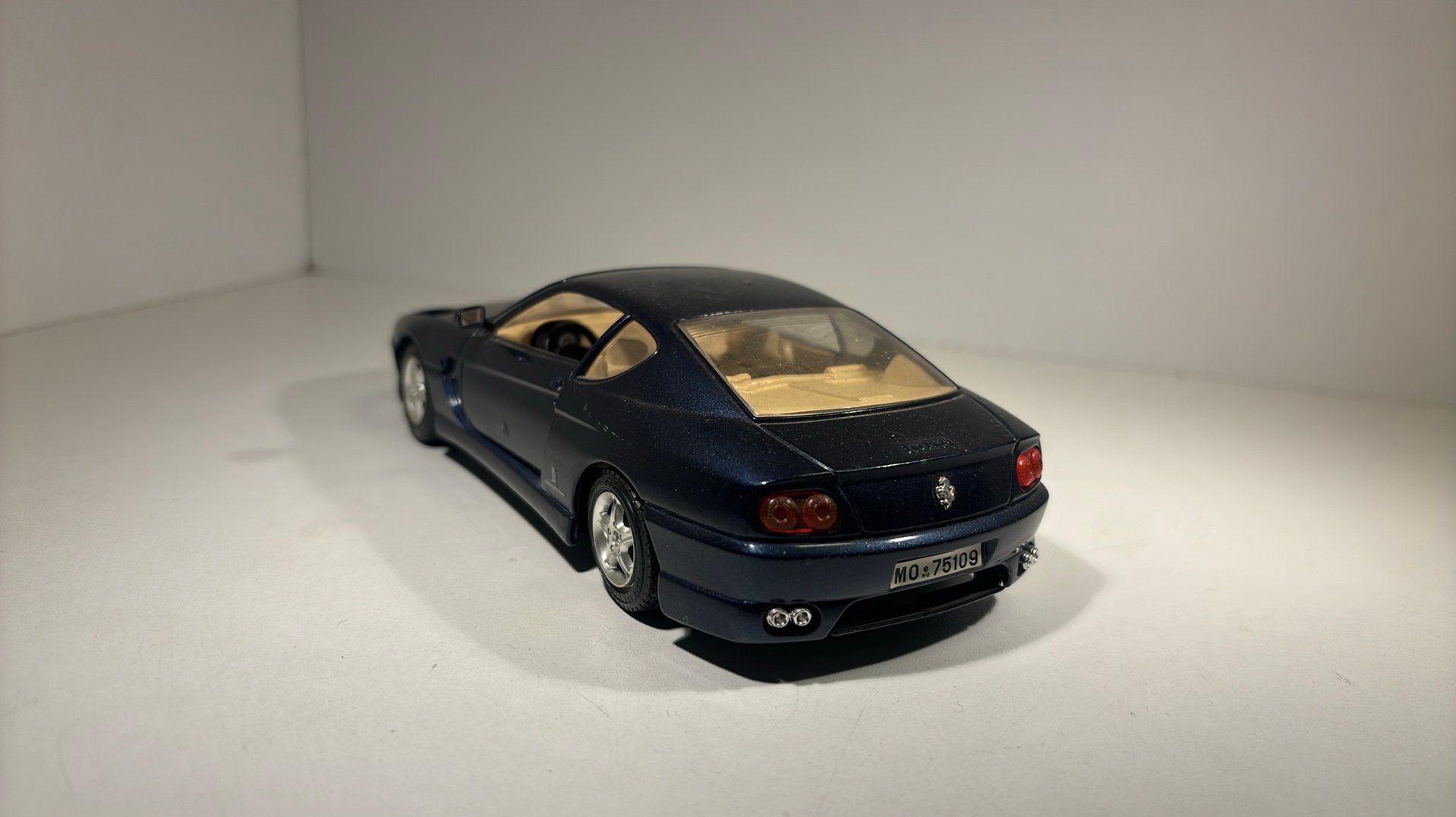 Ferrari 456 gt bleu Bburago 1.24, Ophalen of Verzenden, Bburago, A, A