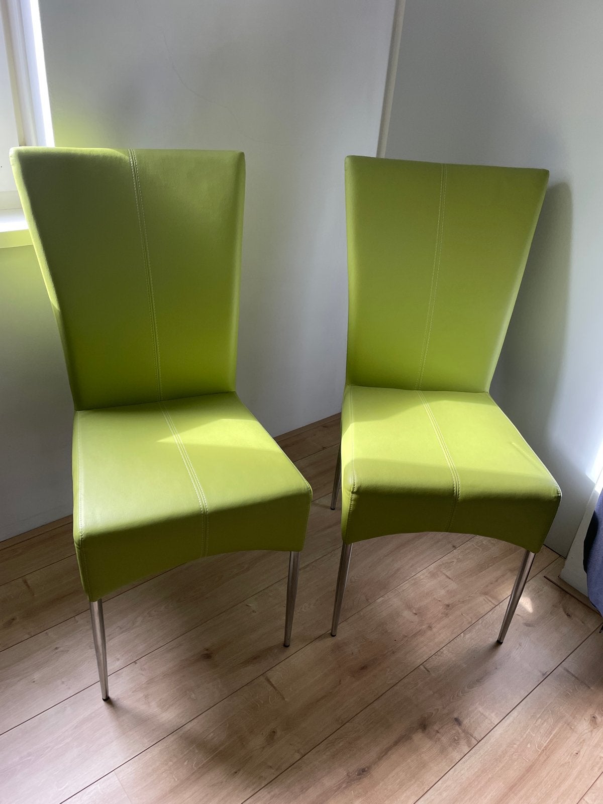 Set van 2 moderne eetkamerstoelen - Limegroen, Gebruikt, Twee, Overige kleuren, Ophalen of Verzenden
