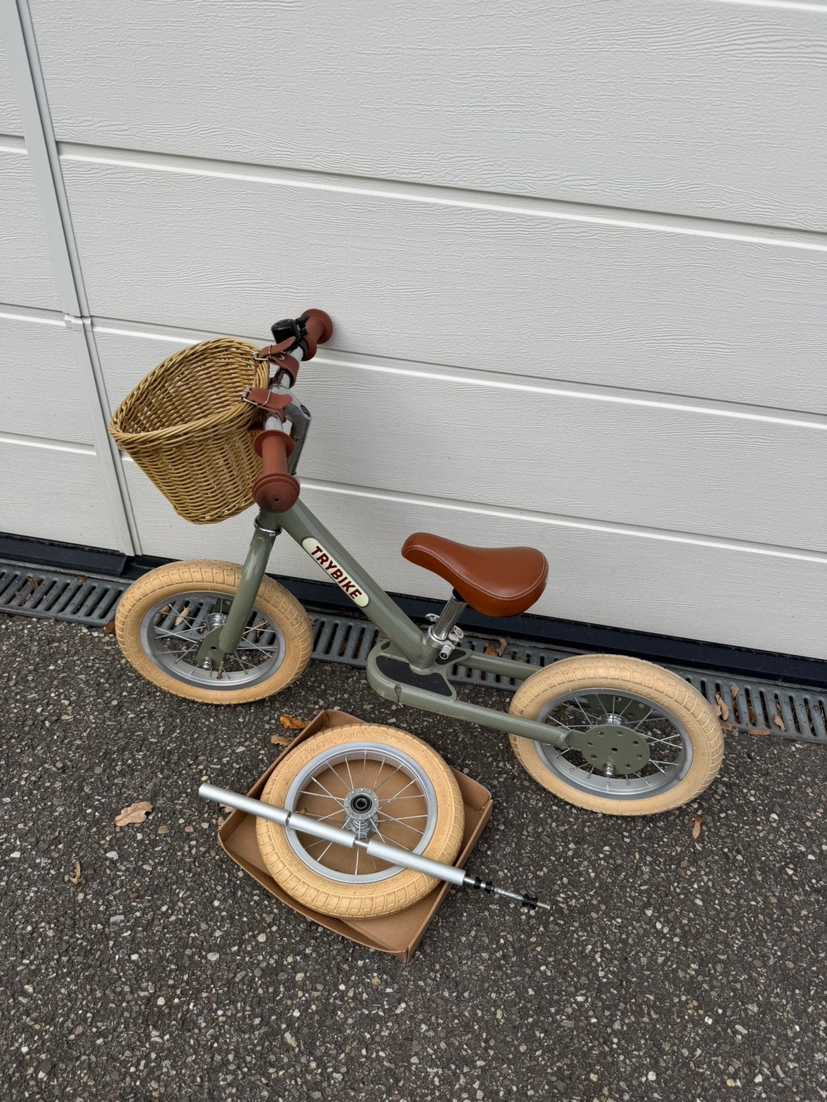 TRYBIKE 2-in-1 loopfiets en driewieler groen + mandje, Fietsen en Brommers, Ophalen, Zo goed als nieuw, Minder dan 16 inch