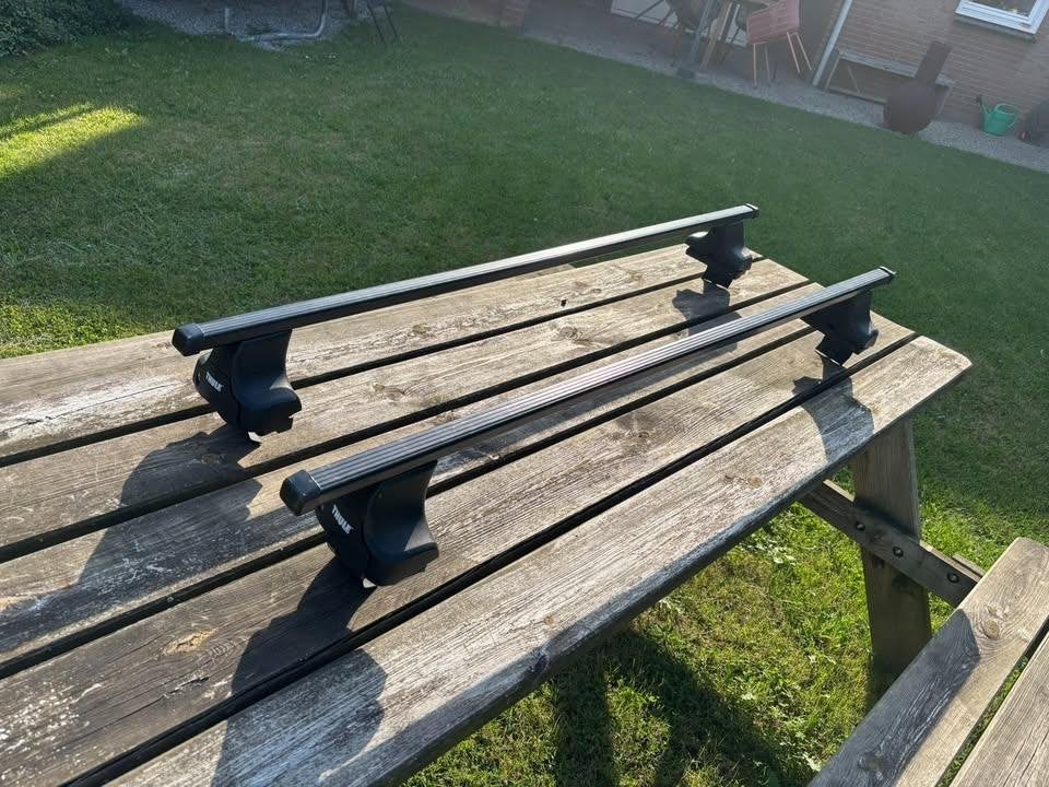 Thule dakdragers Volvo V60 (2010 - 2018), Auto diversen, Dakdragers, Zo goed als nieuw, Ophalen