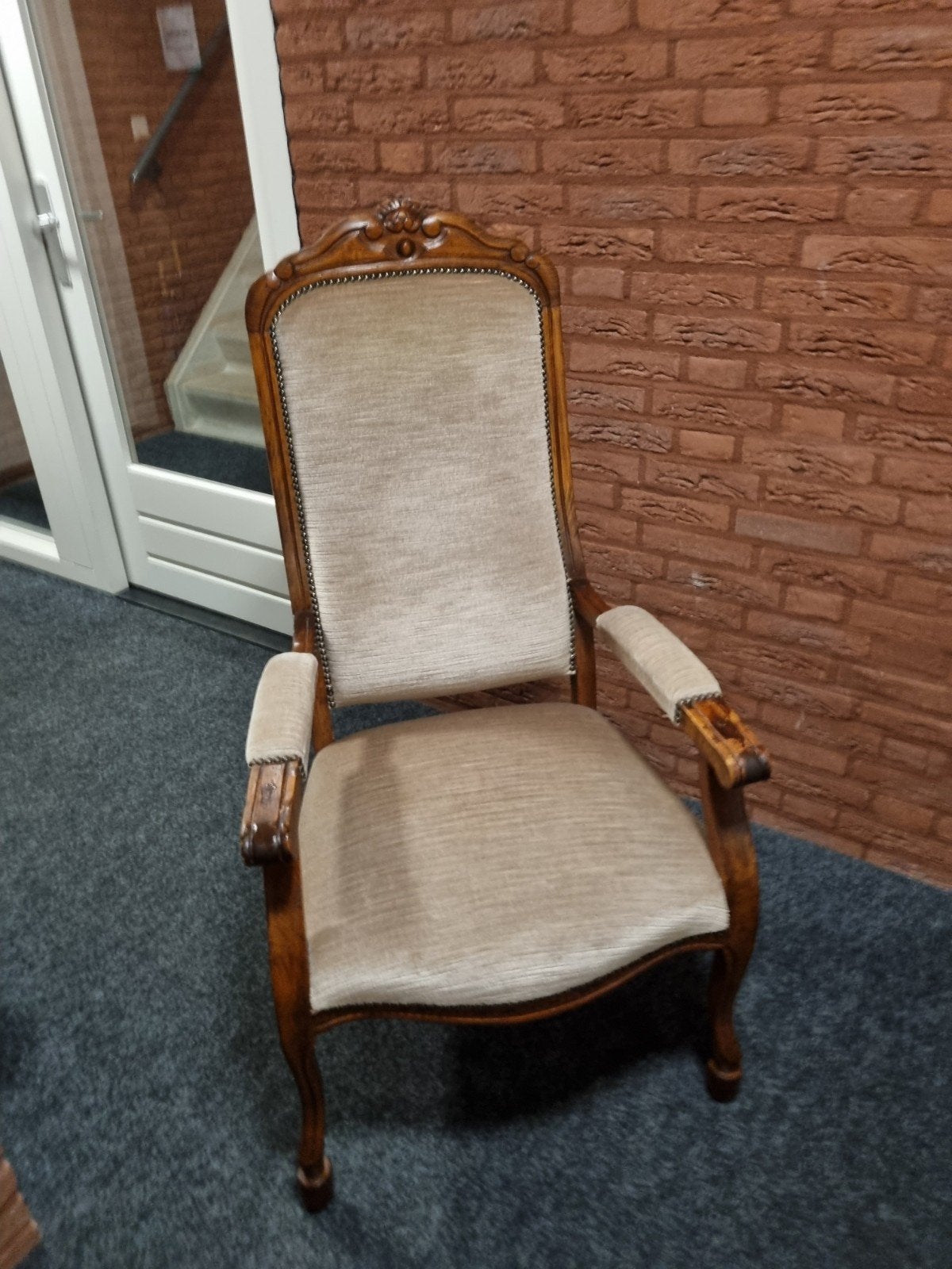 Antieke fauteuil met armleuningen, Ophalen of Verzenden