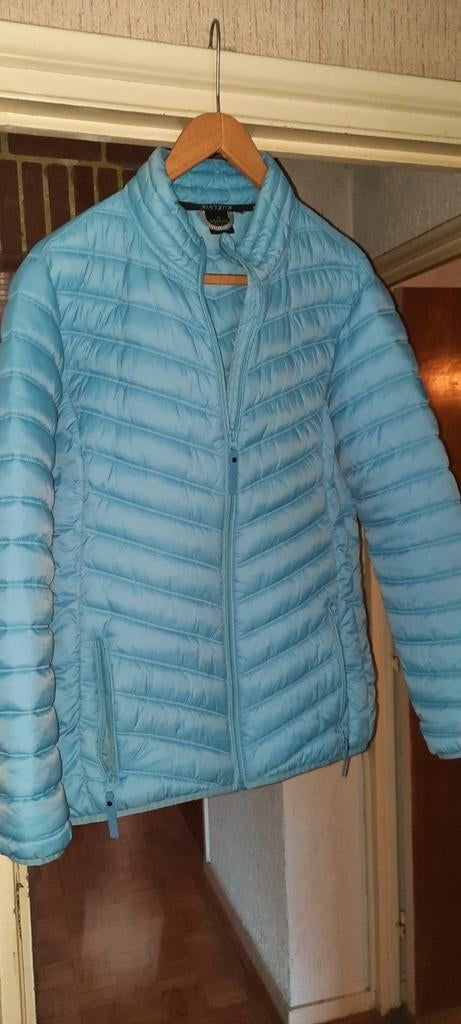Kleur licht blauw maat 42  merk tjelk nieuw tussendoor jas ., Kleding | Dames, Jassen | Zomer, Ophalen