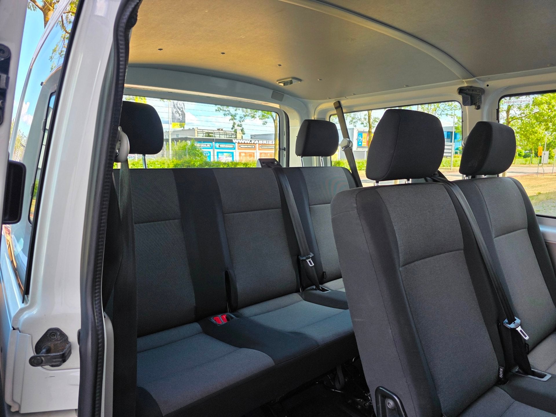 Volkswagen Transporter Kombi 2.0 TSi 150pk 9-Pers. L2 CNG |E, Auto's, Voorwielaandrijving, Stof, Gebruikt, Euro 6