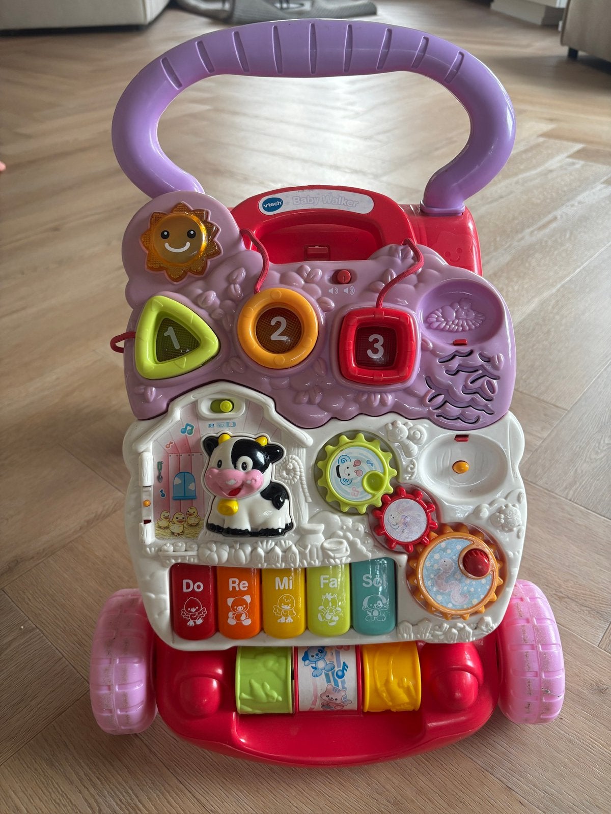 Vtech roze loopwagen, Kinderen en Baby's, Ophalen, Gebruikt, 6 maanden tot 2 jaar