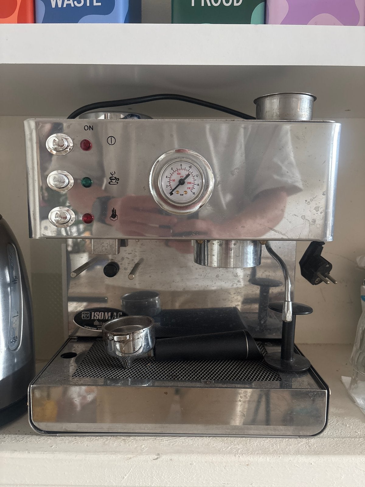 Isomac Brio Espresso Apparaat - RVS, Witgoed en Apparatuur, Koffiezetapparaten, Gebruikt, Espresso apparaat, Gemalen koffie, 1 kopje