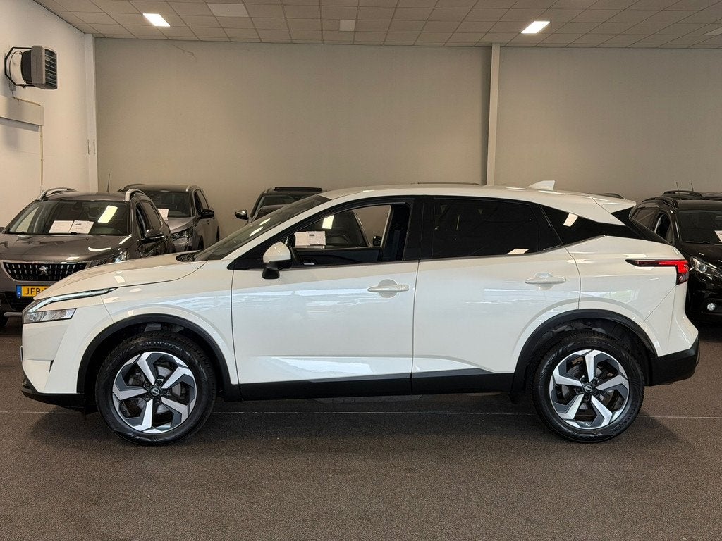 Nissan Qashqai 1.3 MHEV XTRONIC|GROOT NAVICAMERA|CRUISE|ECC, Auto's, Nissan, Stof, Euro 6, Wit, Bedrijf