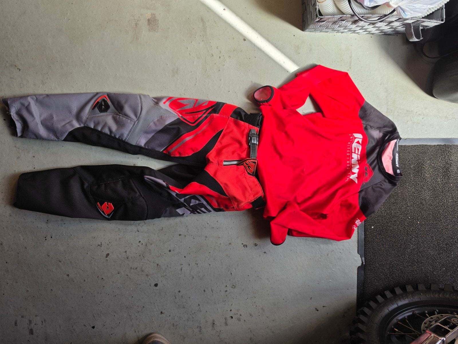 Kenny Motorcrosskleding set en bodyprotector, Kinderen, Kenny, Tweedehands, Ophalen