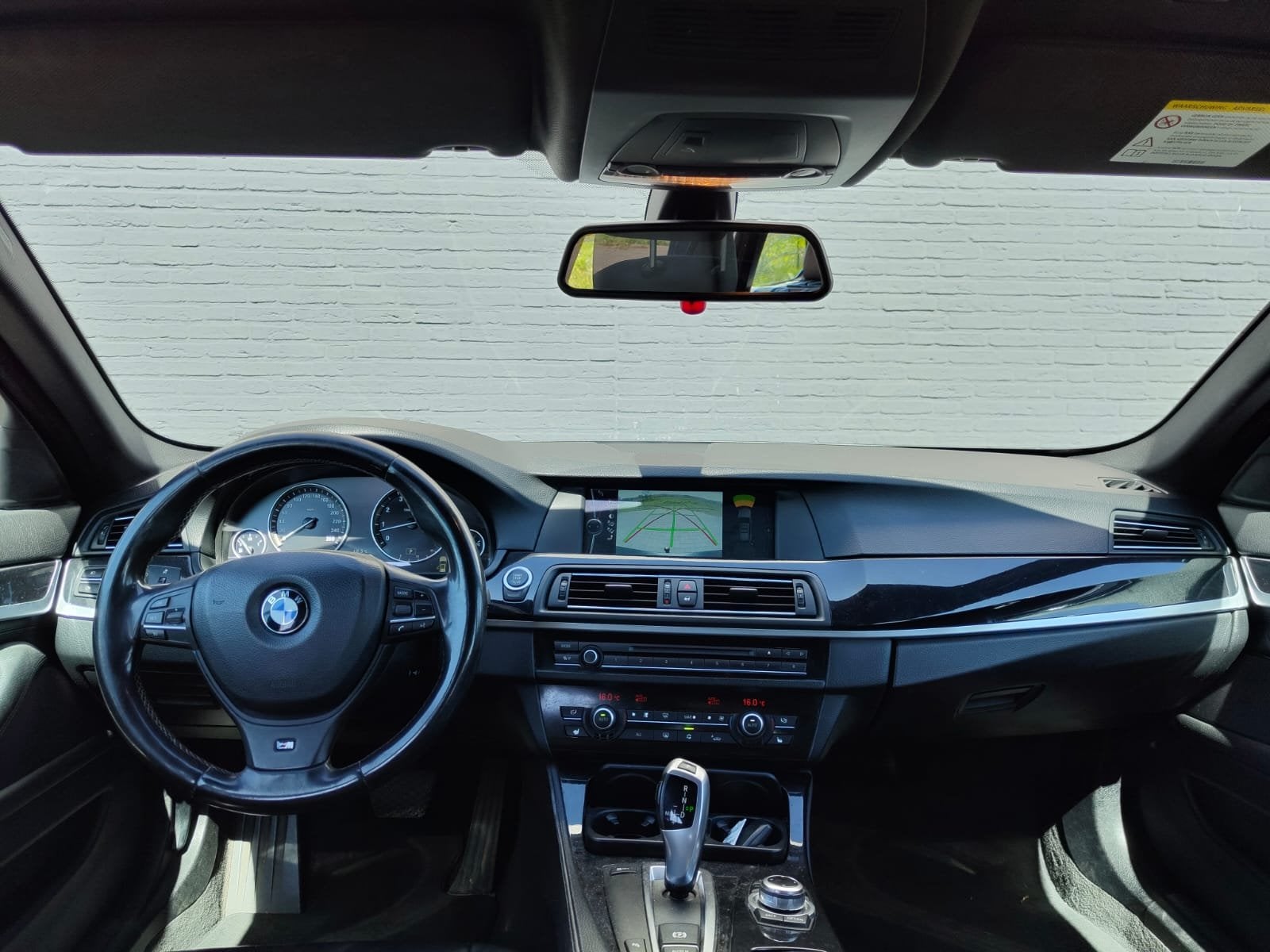 BMW 5 Serie Touring 523i Aut. High Executive Trekhaak Leer N, Auto's, Achterwielaandrijving, Zwart, 2000 kg, 204 pk