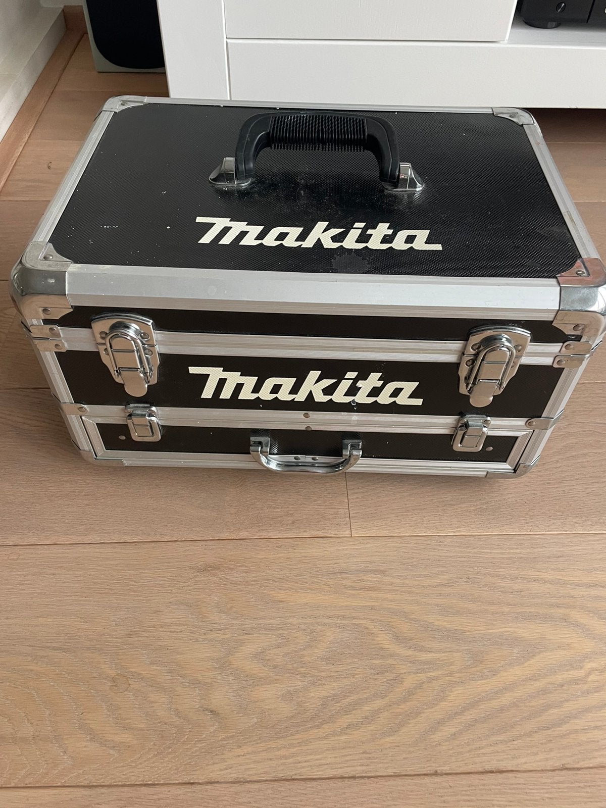 Makita koffer aluminium leeg 44x 30, Doe-het-zelf en Verbouw, Ophalen of Verzenden, Zo goed als nieuw