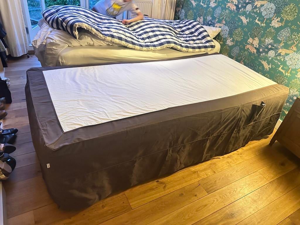 Hästens chocolade bruine Bedrok (2x 110x220), Huis en Inrichting, Slaapkamer | Beddengoed, Beige, Overige typen, Tweepersoons