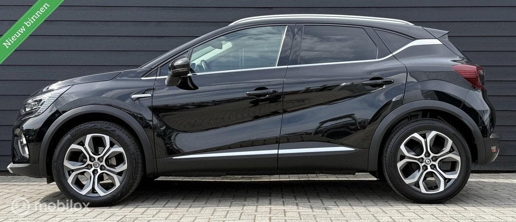 Renault Captur 1.3 TCe 155 Intens Navi/BOSE/LED/Winterpack/1, Gebruikt, 4 cilinders, Met garantie (alle), Zwart