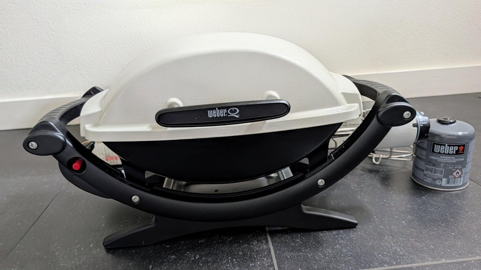 Weber Gas barbecue Q 100 Portable BBQ Titanium, Ophalen, Gebruikt