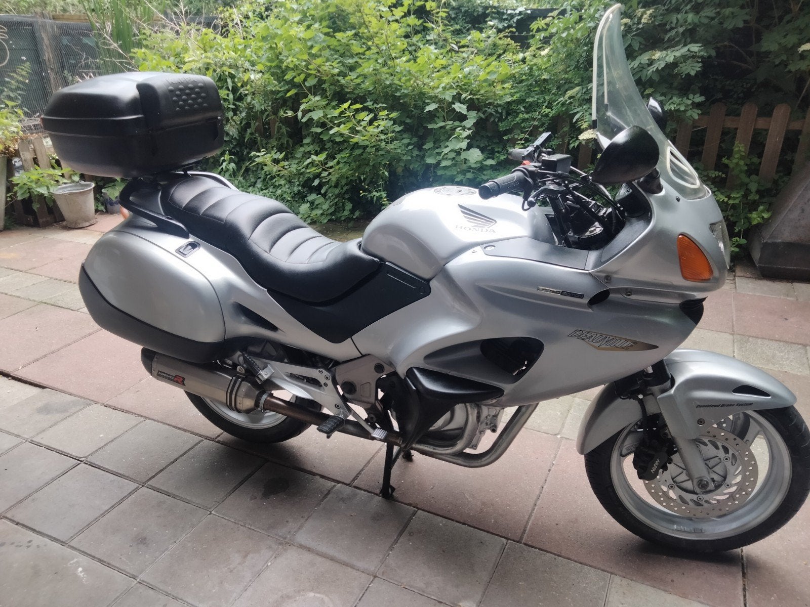 Honda Deauville NT650 -Zeer betrouwbare en comfortabele Toer, Motoren, 2 cilinders, Occasion, Motorrijbewijs A, Particulier