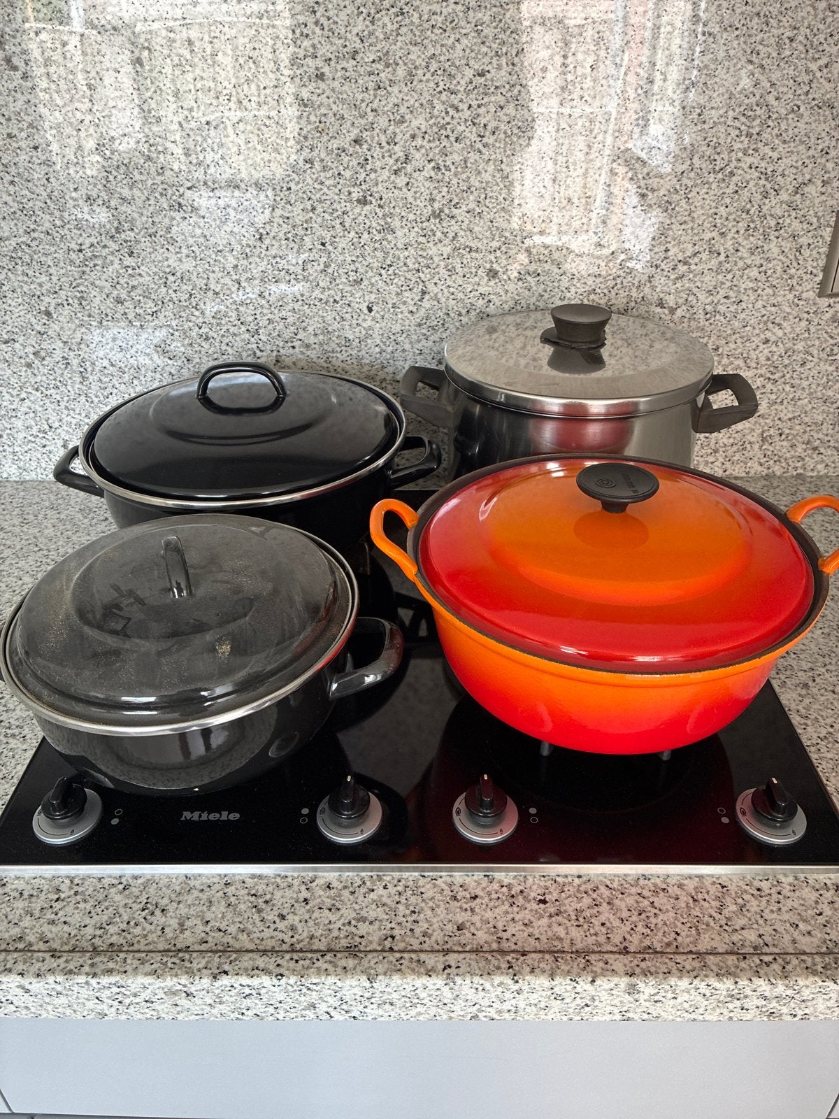 Pannenset: 4 pannen, waaronder Le Creuset braadpan, Ophalen, Gebruikt, Gietijzer, Met deksel