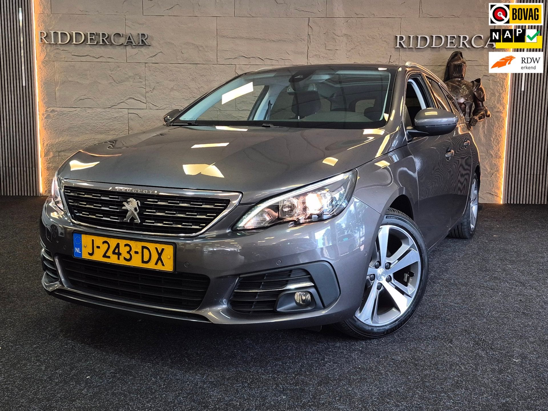 Peugeot 308 SW 1.2 PureTech Blue Lease Premium|PANO|AIRCO|AP, Voorwielaandrijving, Gebruikt, Euro 6, 1199 cc