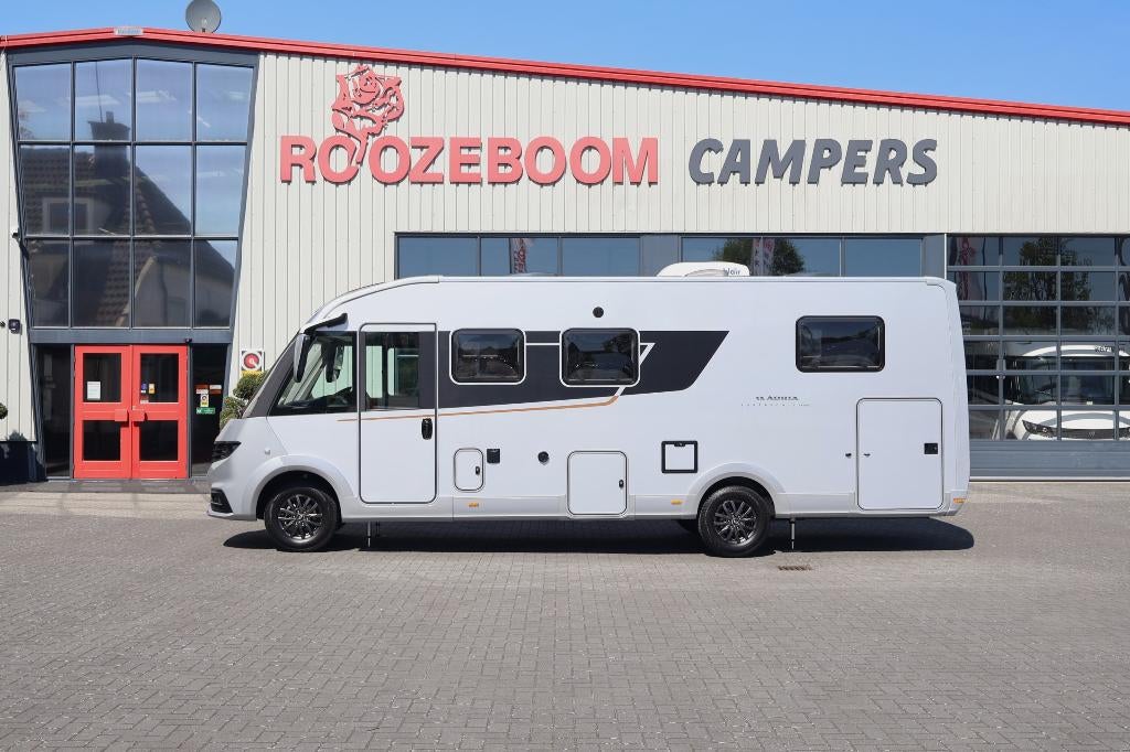 Adria Supersonic 780 DC ! 170 PK AUTOMAAT ! LEVEL ! AIRCO !, Caravans en Kamperen, Vloeistofverwarming, 7 tot 8 meter, Bedrijf