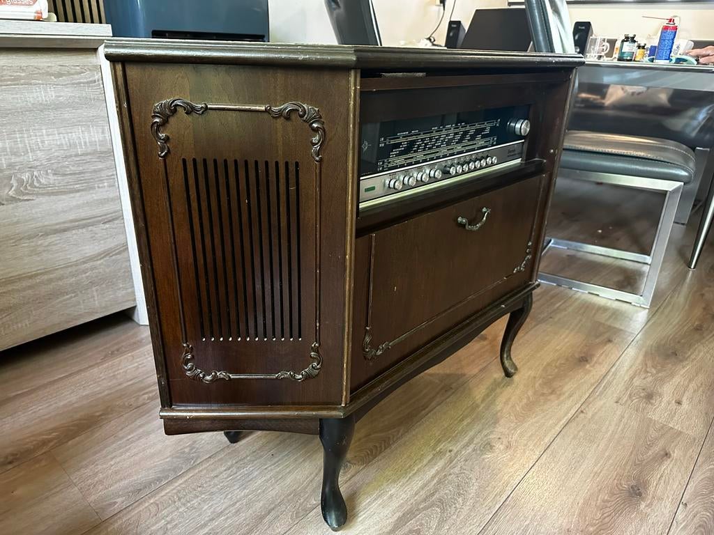 Vintage Philips Platenspeler met Radio in Houten Meubel, Ophalen of Verzenden, Gebruikt, Platenspeler, Philips