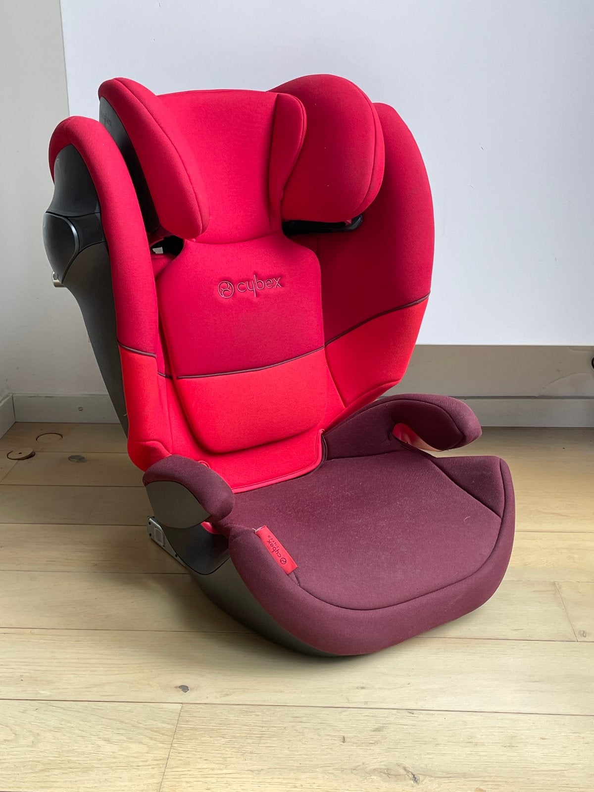 Cybex Solution M-fix - red/rood, 15 t/m 36 kg, Zo goed als nieuw, Afneembare rugleuning, Isofix