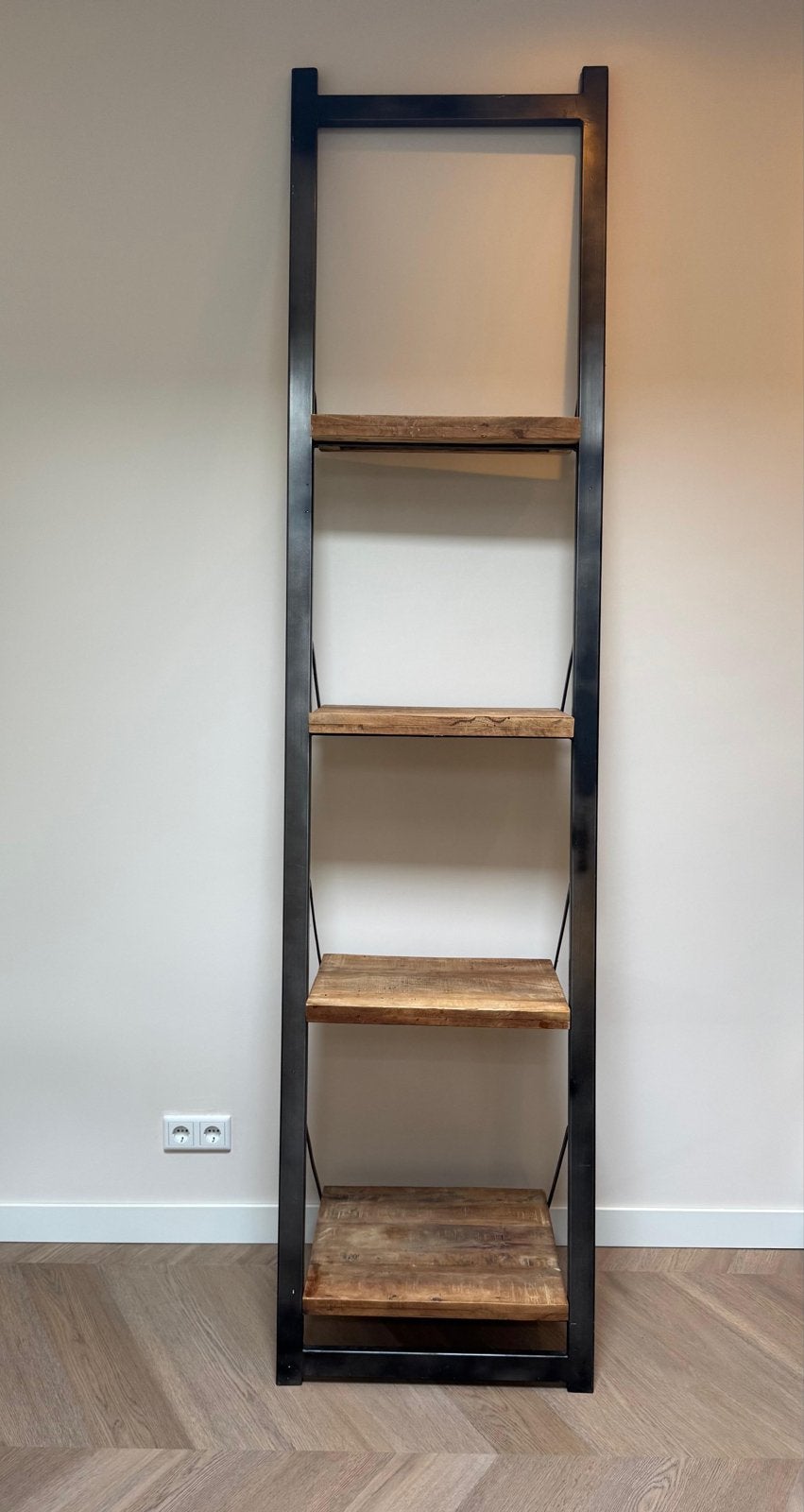 Industriële Boekenkast met Houten Planken, Ophalen, Met plank(en), Gebruikt, 200 cm of meer