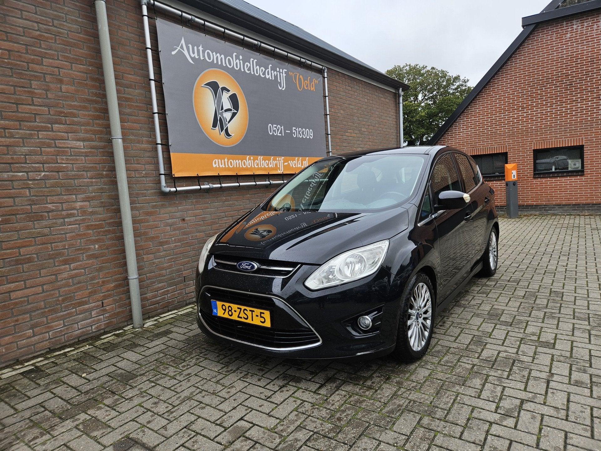 Ford C-MAX 1.0 Titanium (koppakking defect) (bj 2013), Auto's, Voorwielaandrijving, Euro 5, Stof, Gebruikt
