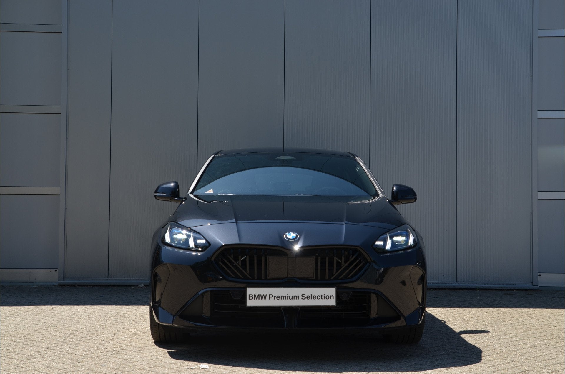 BMW 1 Serie 120 M Sport Automaat / Sportstoelen / Adaptieve, Auto's, BMW, Met garantie (alle), Zwart, Bedrijf, 19 km/l