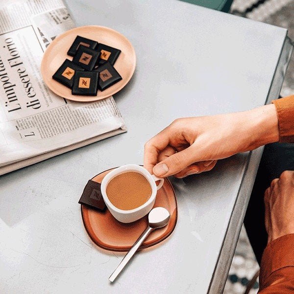 Nespresso LUME Lungo set 2  kopjes + schotels - Federica Bia, Huis en Inrichting, Keuken | Servies, Ophalen of Verzenden, Porselein