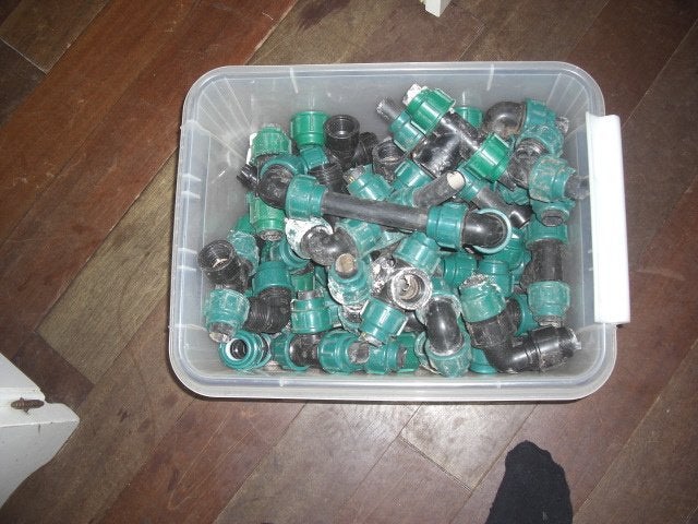 tyleen klemkoppelingen bak vol voor 100 euro incl slang 20mm, Ophalen, Overige materialen, Gebruikt, Overige typen