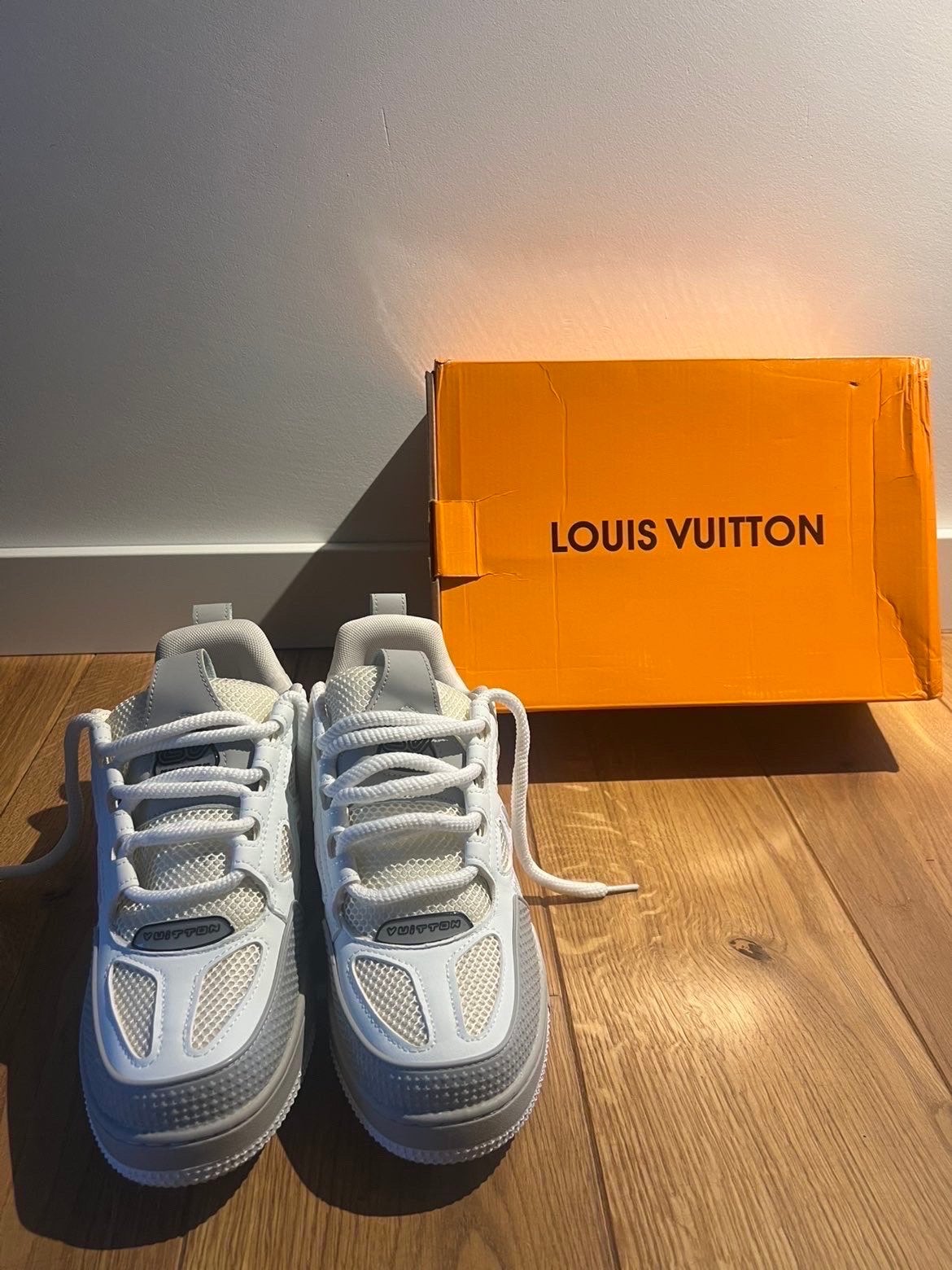 Louis Vuitton Sneakers - Nieuw en ongedragen, Ophalen, Wit, Nieuw, Sneakers of Gympen