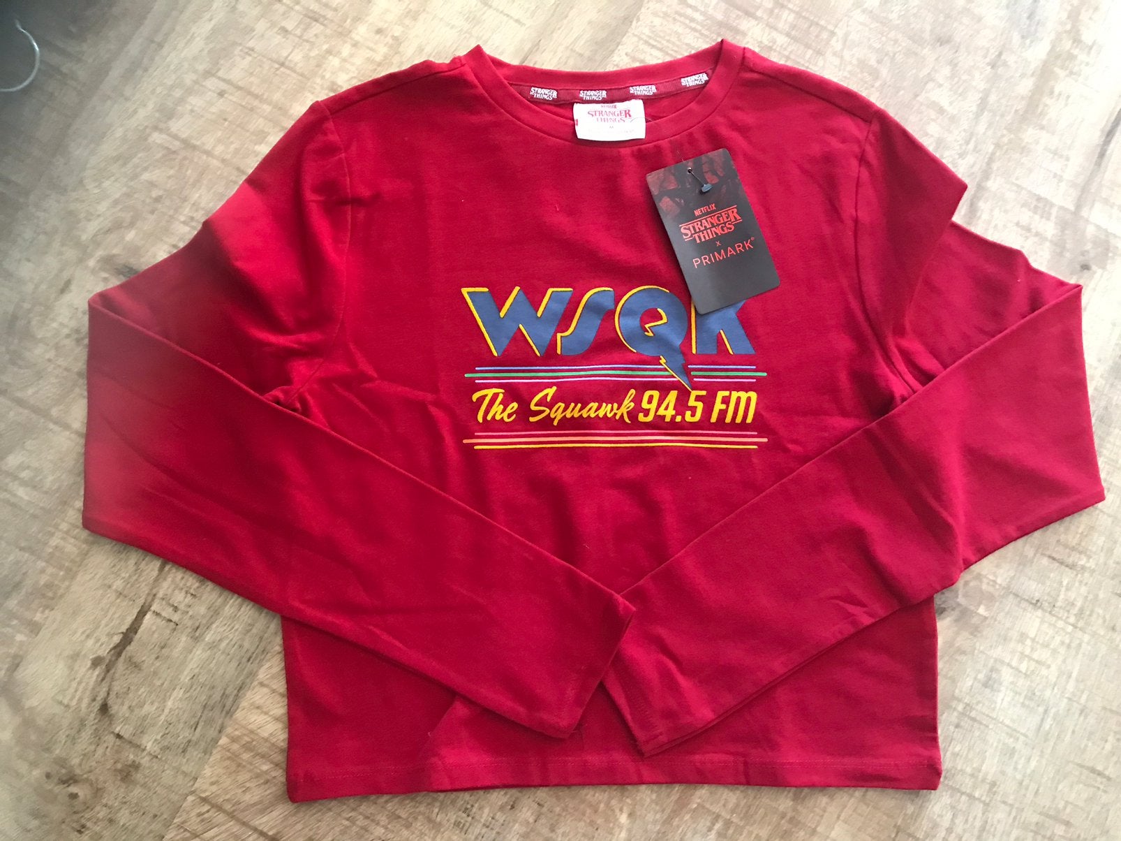 Stranger Things WSQK shirt, Kleding | Dames, T-shirts, Maat 38/40 (M), Nieuw, Ophalen of Verzenden, Lange mouw