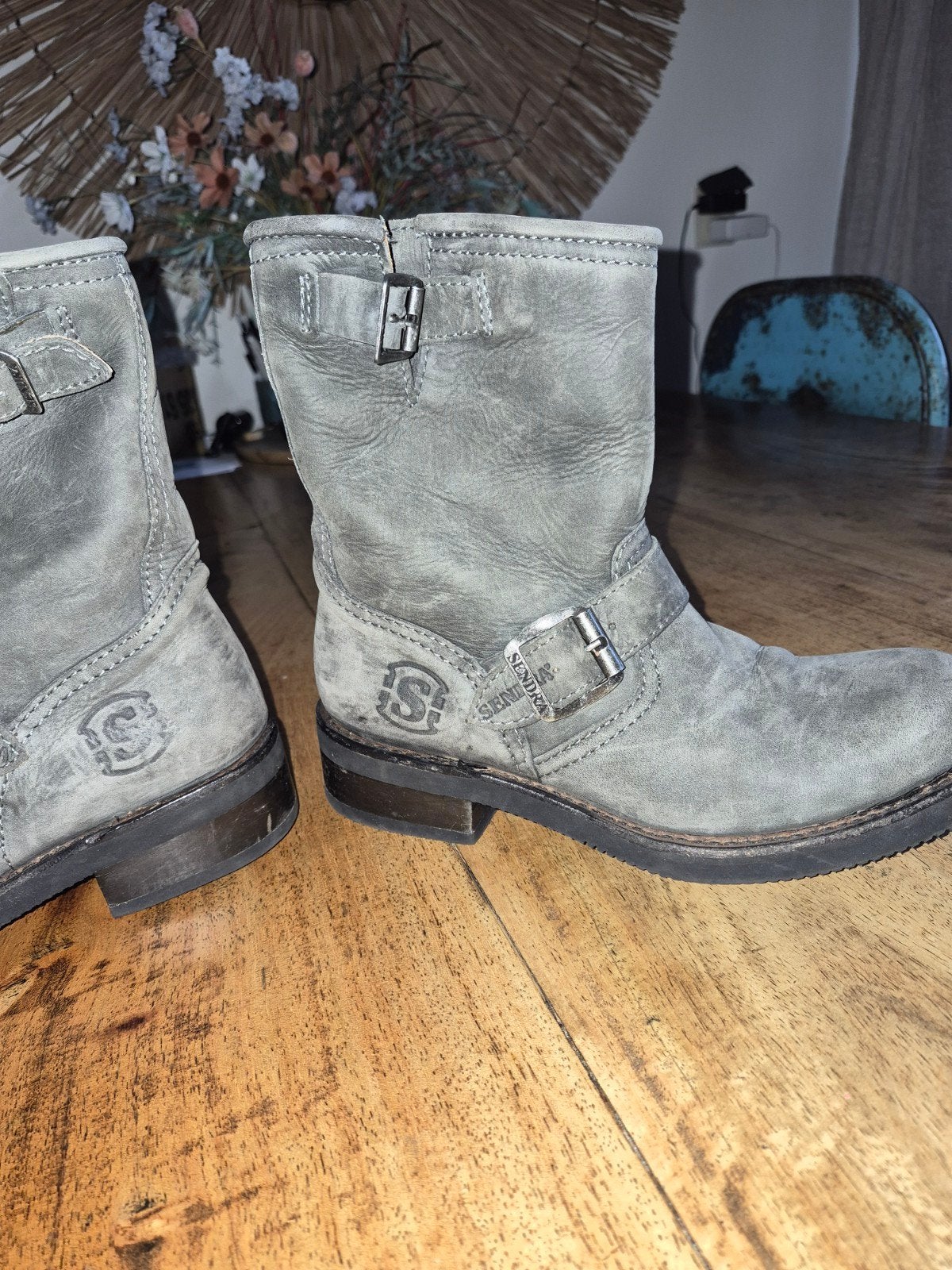 Sendra laarzen Nieuwstaat 38, Kleding | Dames, Sendra, Lage of Enkellaarzen, Ophalen of Verzenden, Zo goed als nieuw