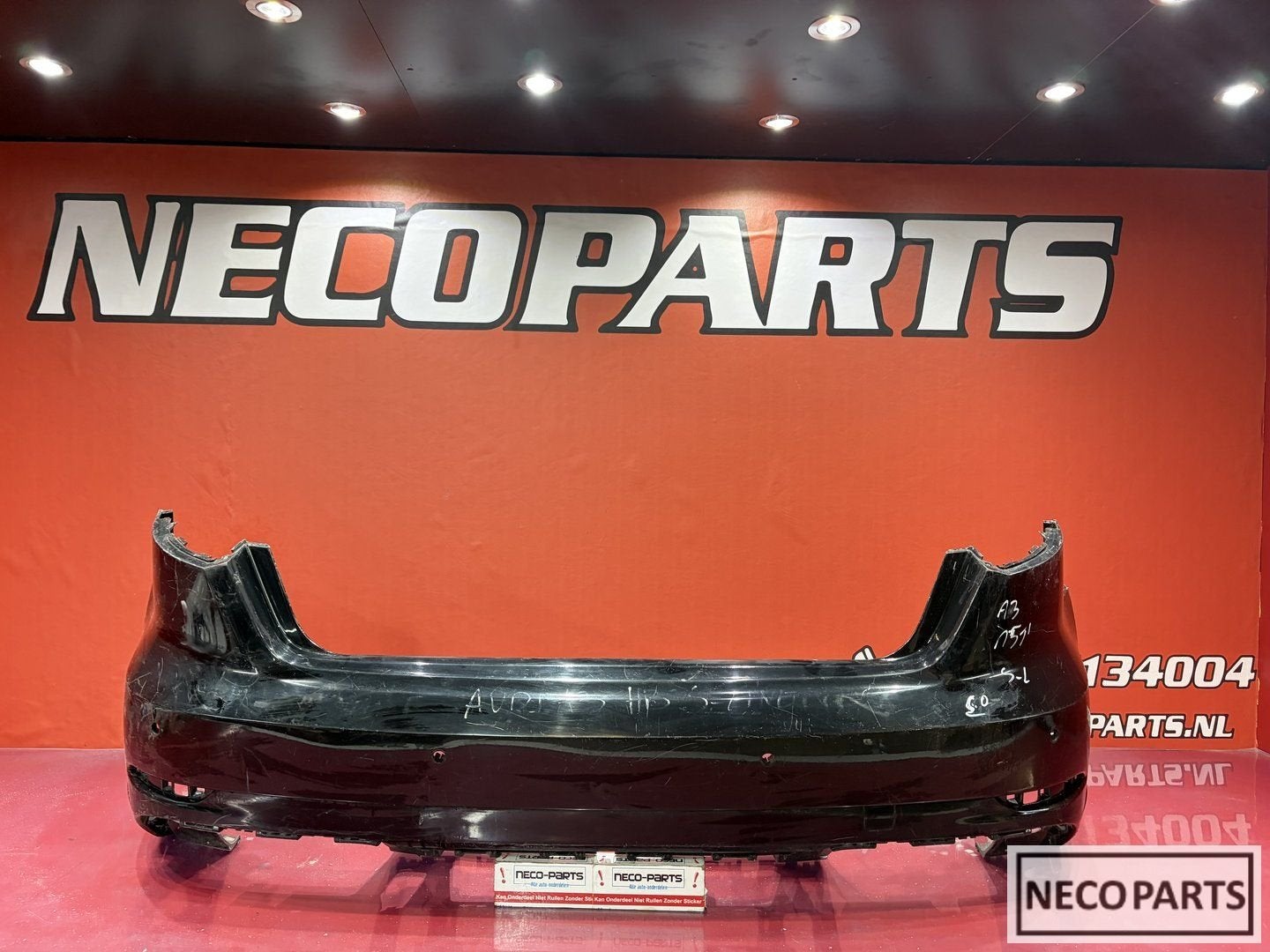 AUDI A3 8V S LINE ACHTERBUMPER PDC ZWART ORIGINEEL, Gebruikt, -, -, Achter