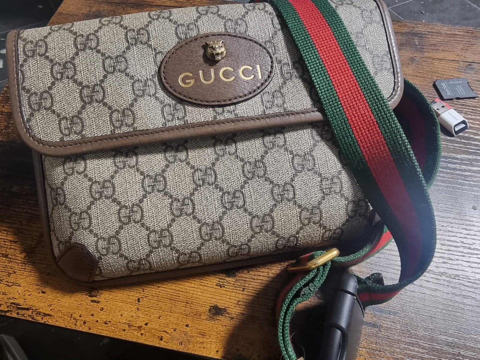 Gucci Neo Vintage GG Supreme heuptas met tijgerhoofd, Ophalen, Gebruikt, Bruin, Schoudertasje