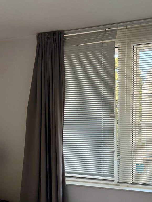 4 grijze IKEA gordijnen, 2 paar, Verduisterend, Ophalen of Verzenden, Zo goed als nieuw, Gordijn