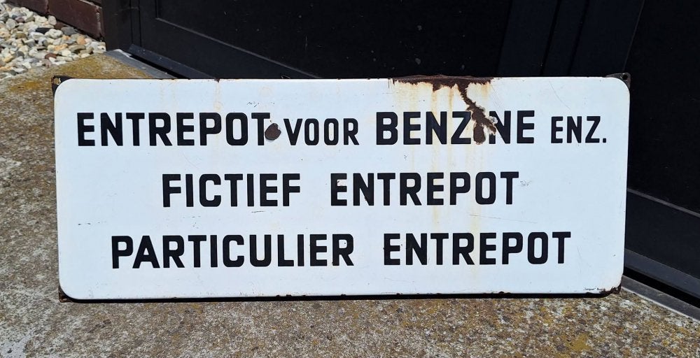 Vintage zwart-wit emaille tekstbord van Langcat Bussum., Reclamebord, Gebruikt, ., Ophalen of Verzenden
